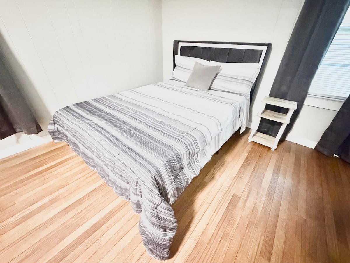 Private Room with Private Bathroom in Greenville, SC
